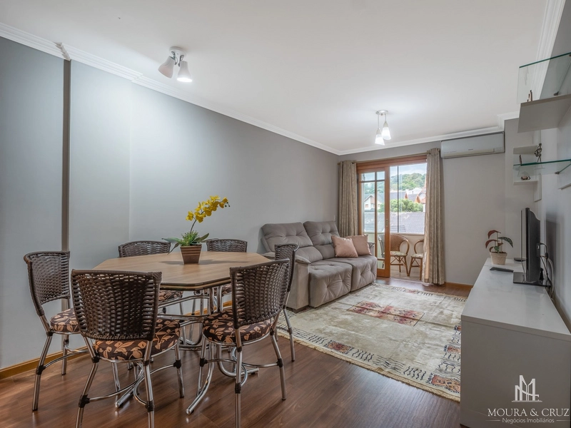 Apartamento cobertura duplex 4 quartos mobiliado no Centro de Gramado: 2ª foto da galeria de imagens do imóvel