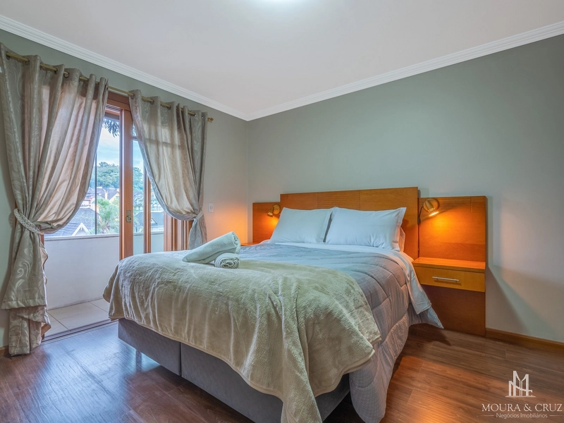 Apartamento cobertura duplex 4 quartos mobiliado no Centro de Gramado: 12ª foto da galeria de imagens do imóvel