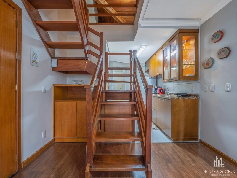 Apartamento cobertura duplex 4 quartos mobiliado no Centro de Gramado: 16ª foto da galeria de imagens do imóvel