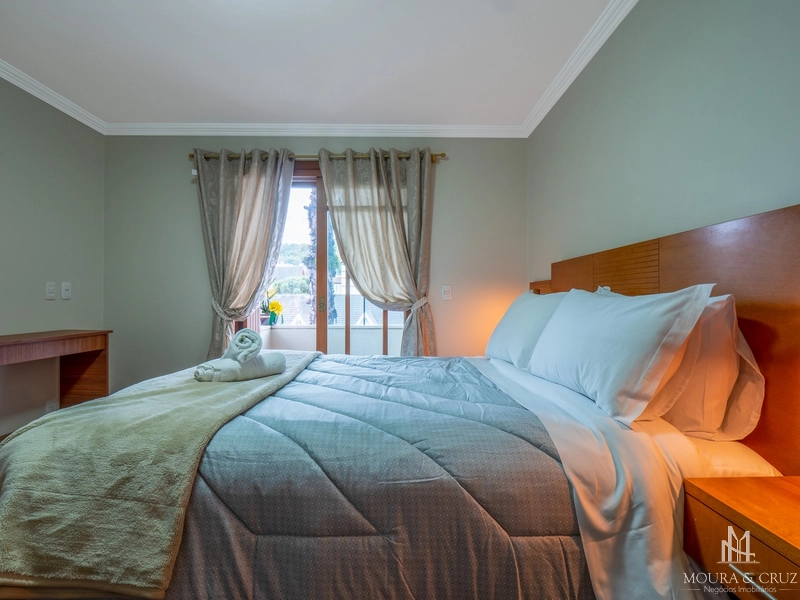 Apartamento cobertura duplex 4 quartos mobiliado no Centro de Gramado: 11ª foto da galeria de imagens do imóvel