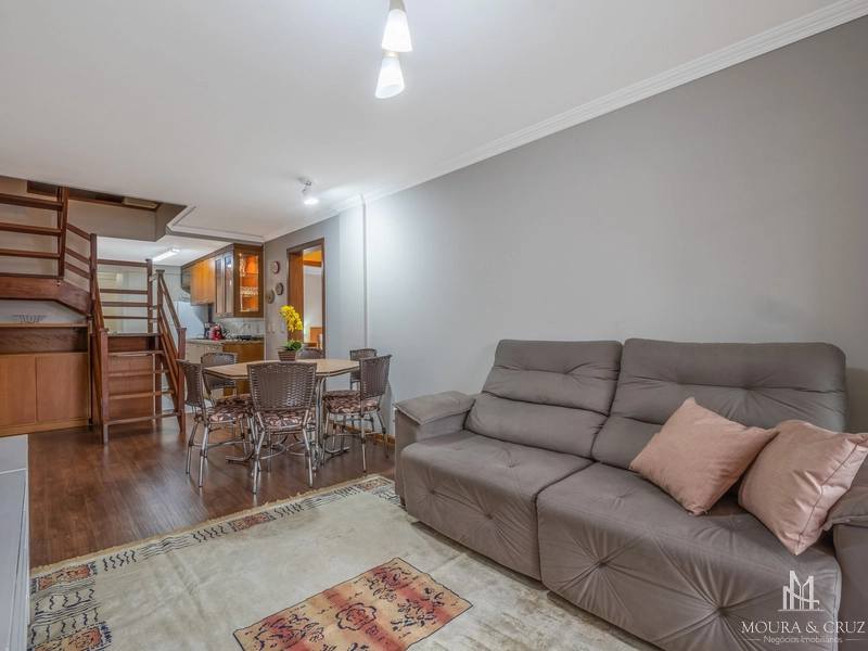 Apartamento cobertura duplex 4 quartos mobiliado no Centro de Gramado: 4ª foto da galeria de imagens do imóvel