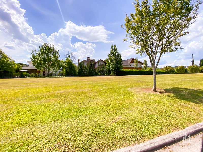 Terreno no Alphaville Gramado: 3ª foto da galeria de imagens do imóvel