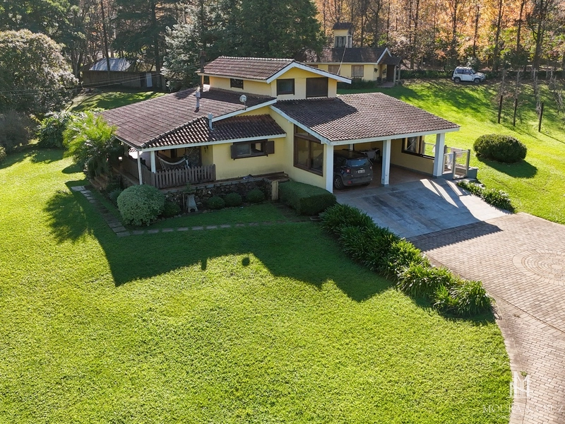 Sítio com casa mobiliada com 4 quartos na Linha 28 em Gramado: 1ª foto da galeria de imagens do imóvel