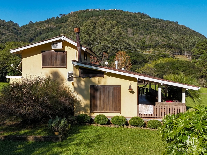Sítio com casa mobiliada com 4 quartos na Linha 28 em Gramado: 17ª foto da galeria de imagens do imóvel