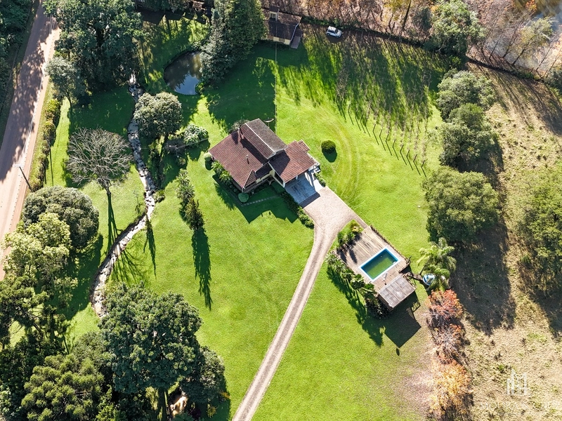 Sítio com casa mobiliada com 4 quartos na Linha 28 em Gramado: 9ª foto da galeria de imagens do imóvel