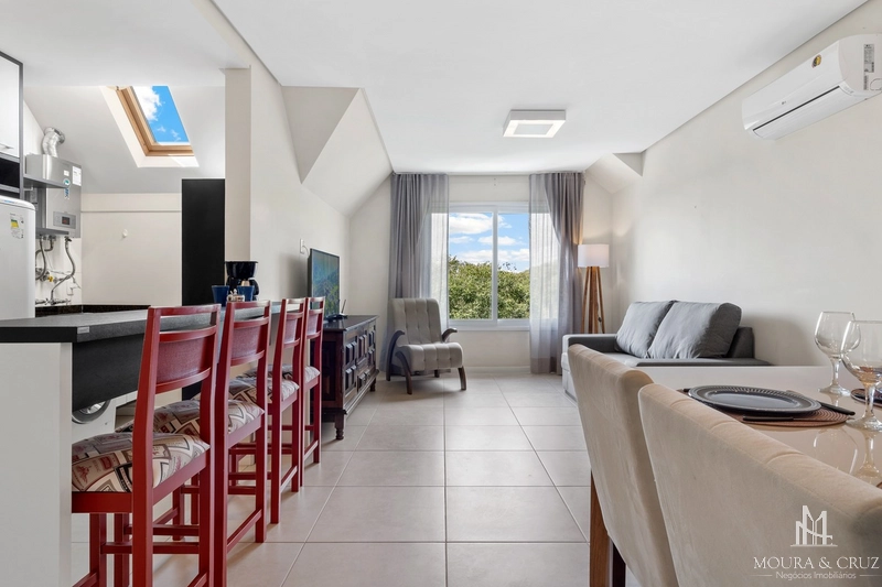 Apartamento Cobertura mobiliado 1 quarto em Gramado: 2ª foto da galeria de imagens do imóvel