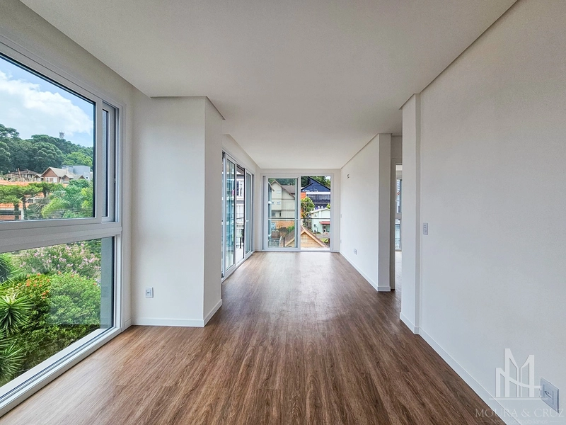 Apartamento 2 quartos em Gramado: 2ª foto da galeria de imagens do imóvel