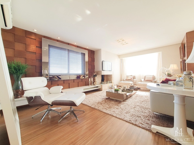 Apartamento Cobertura duplex 4 quartos no Centro de Gramado: 2ª foto da galeria de imagens do imóvel