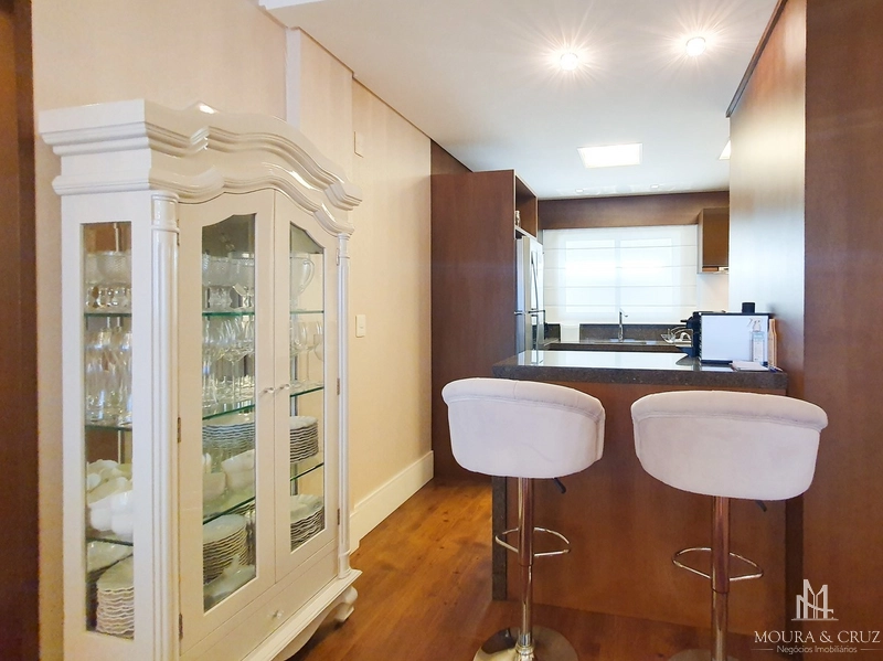 Apartamento 3 quartos mobiliado e decorado no Centro de Gramado: 4ª foto da galeria de imagens do imóvel