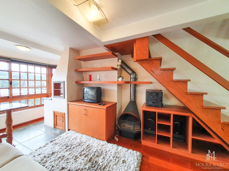 Apartamento Cobertura mobiliado 3 quartos no Centro de Gramado: 2ª foto da galeria de imagens do imóvel