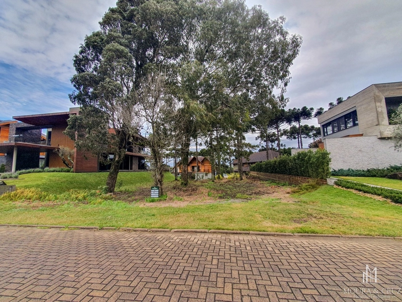 Terreno no condomínio Aspen Mountain em Gramado: 1ª foto da galeria de imagens do imóvel