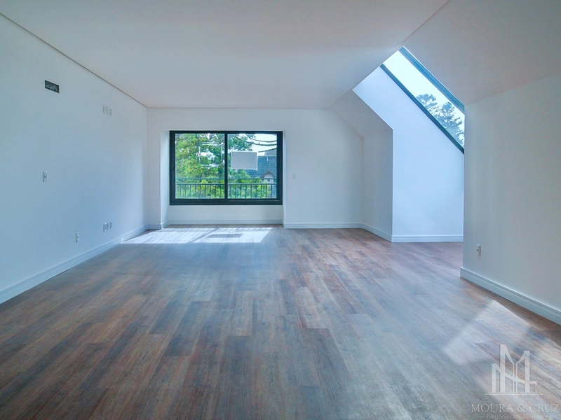 Apartamento cobertura com 3 quartos no Centro de Gramado: 4ª foto da galeria de imagens do imóvel