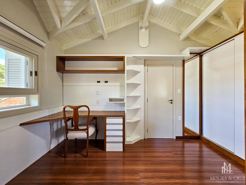 Casa 4 quartos mobiliada no Planalto em Gramado: 33ª foto da galeria de imagens do imóvel