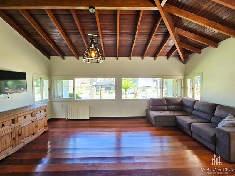 Casa 4 quartos mobiliada no Planalto em Gramado: 4ª foto da galeria de imagens do imóvel