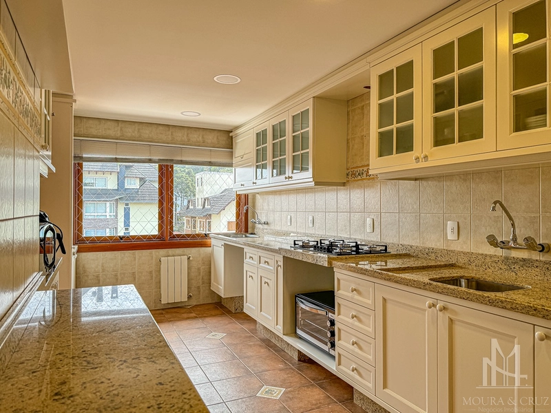 Apartamento Cobertura 4 quartos mobiliado no Centro de Gramado: 9ª foto da galeria de imagens do imóvel