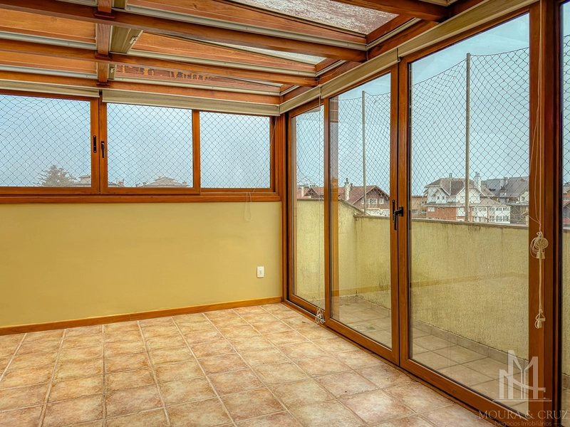 Apartamento Cobertura 4 quartos mobiliado no Centro de Gramado: 30ª foto da galeria de imagens do imóvel