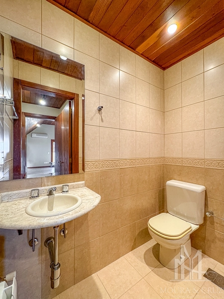 Apartamento Cobertura 4 quartos mobiliado no Centro de Gramado: 33ª foto da galeria de imagens do imóvel