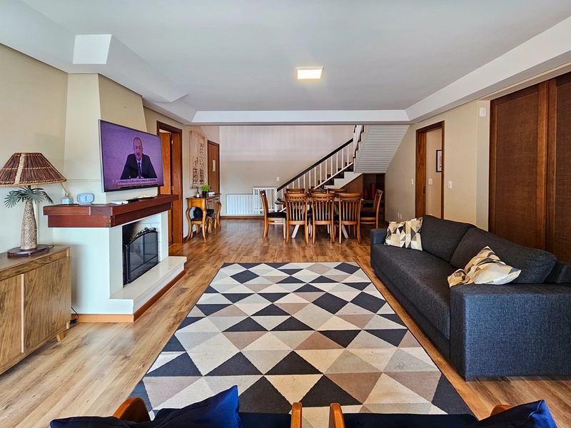Apartamento Cobertura 4 quartos mobiliado no Centro de Gramado: 4ª foto da galeria de imagens do imóvel