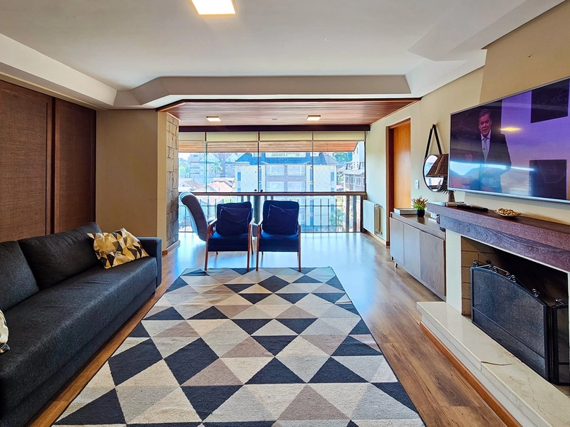 Apartamento Cobertura 4 quartos mobiliado no Centro de Gramado: 2ª foto da galeria de imagens do imóvel