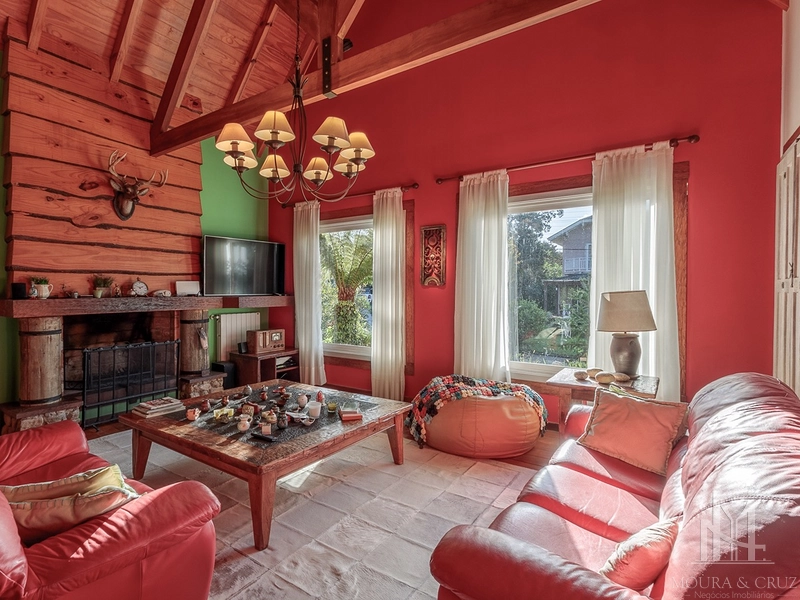 Casa 3 quartos no Condomínio Saint Moritz em Gramado: 1ª foto da galeria de imagens do imóvel