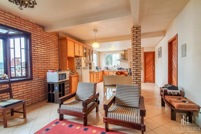 Casa 3 quartos em Gramado: 6ª foto da galeria de imagens do imóvel