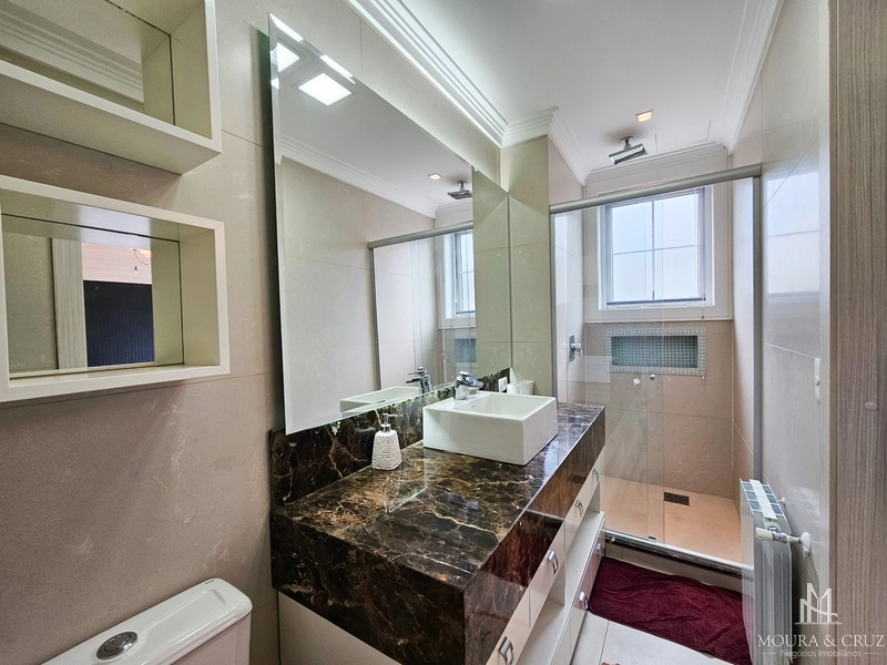 Apartamento mobiliado 4 quartos no Centro de Gramado: 24ª foto da galeria de imagens do imóvel