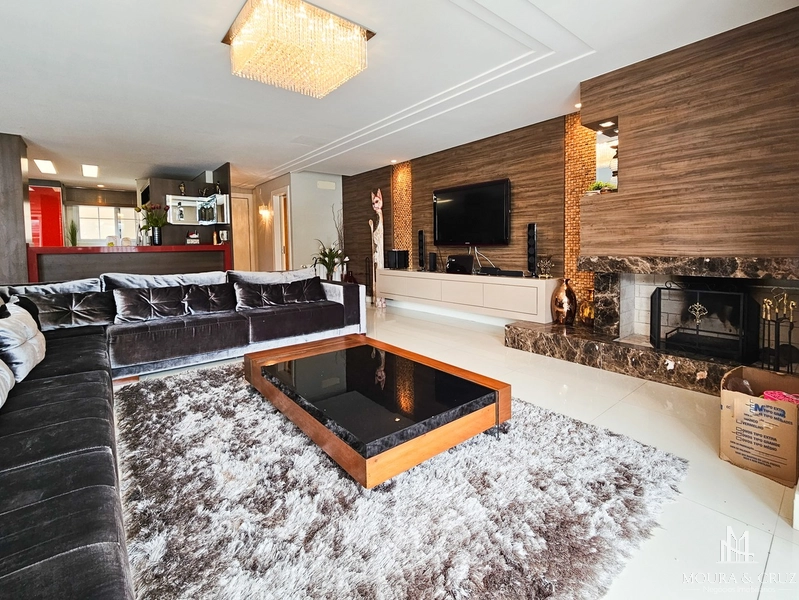 Apartamento mobiliado 4 quartos no Centro de Gramado: 3ª foto da galeria de imagens do imóvel