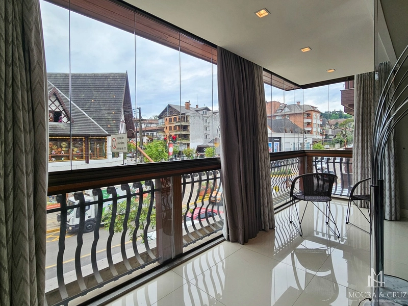 Apartamento mobiliado 4 quartos no Centro de Gramado: 5ª foto da galeria de imagens do imóvel