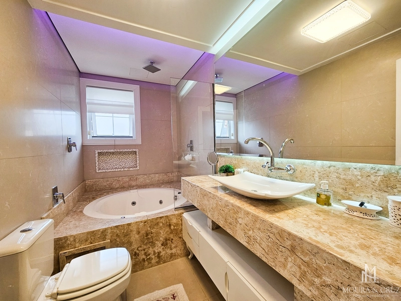 Apartamento mobiliado 4 quartos no Centro de Gramado: 32ª foto da galeria de imagens do imóvel