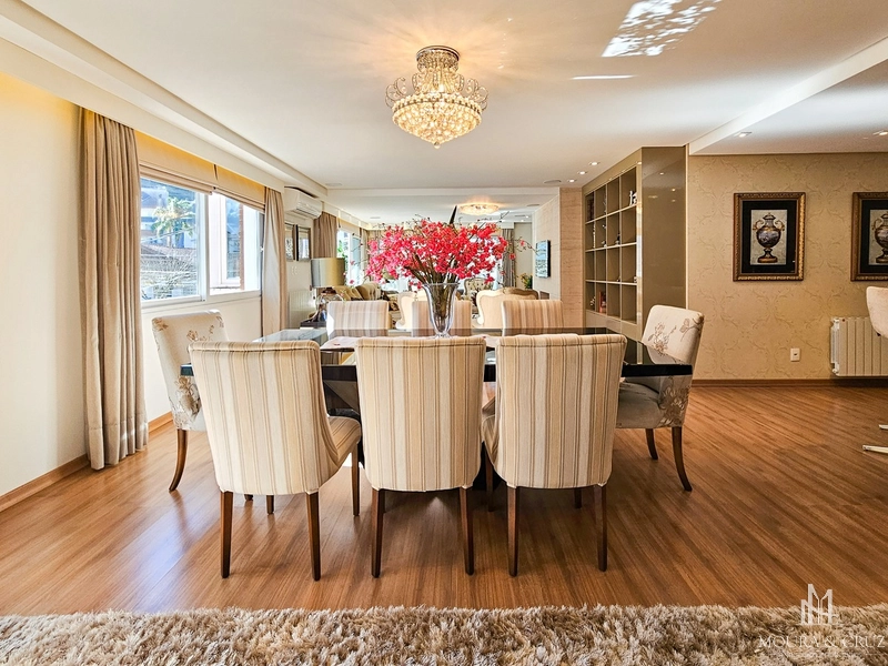 Apartamento 3 quartos mobiliado no Centro de Gramado: 3ª foto da galeria de imagens do imóvel
