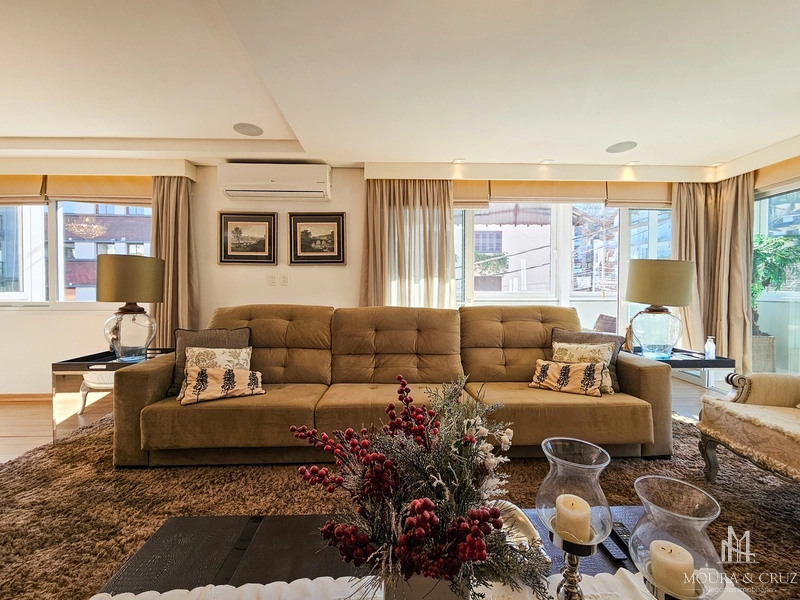 Apartamento 3 quartos mobiliado no Centro de Gramado: 2ª foto da galeria de imagens do imóvel