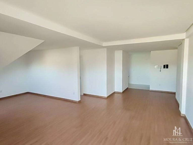 Apartamento cobertura 4 quartos na Av Central em Gramado: 4ª foto da galeria de imagens do imóvel