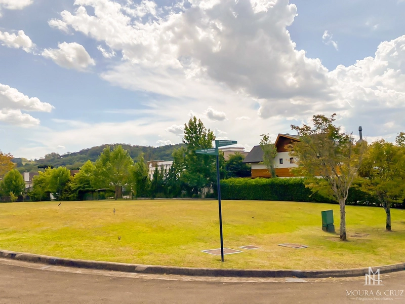 Terreno no Alphaville Gramado: 3ª foto da galeria de imagens do imóvel