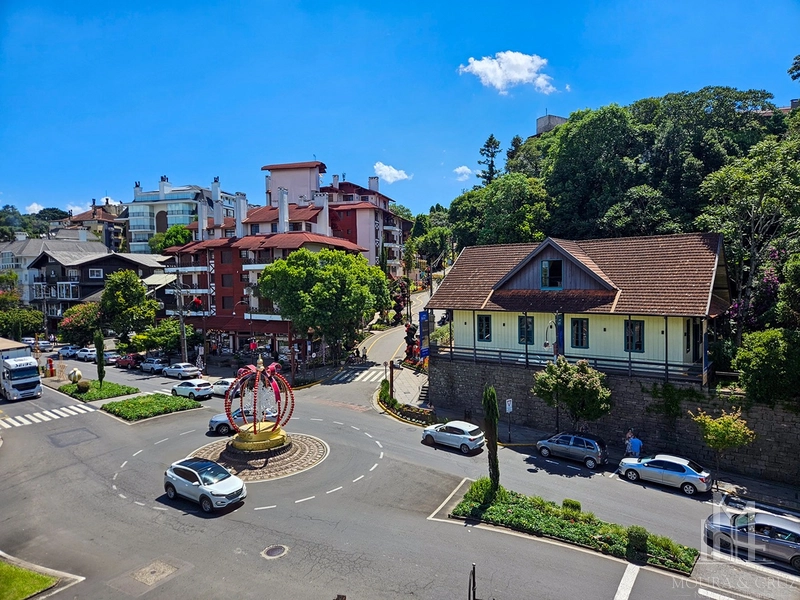 Apartamento Cobertura 4 quartos mobiliado no Centro de Gramado: 4ª foto da galeria de imagens do imóvel