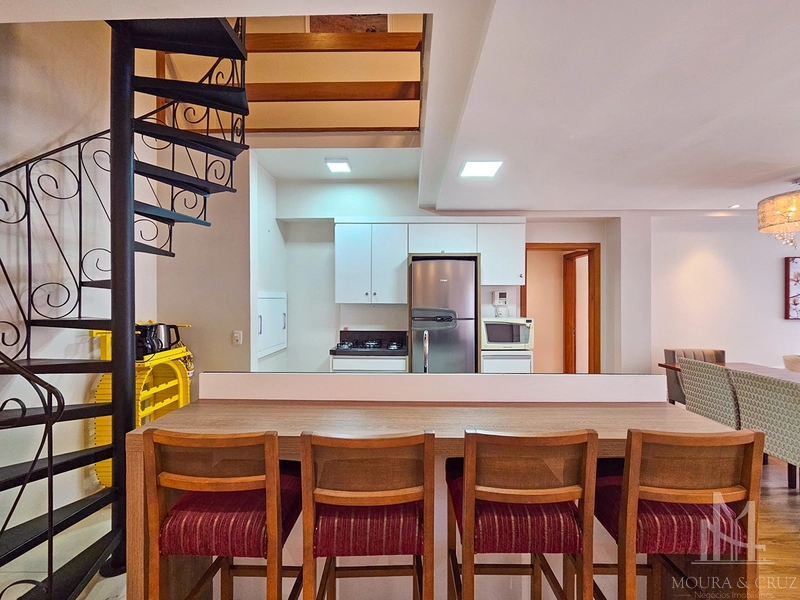 Apartamento Cobertura 4 quartos mobiliado no Centro de Gramado: 8ª foto da galeria de imagens do imóvel