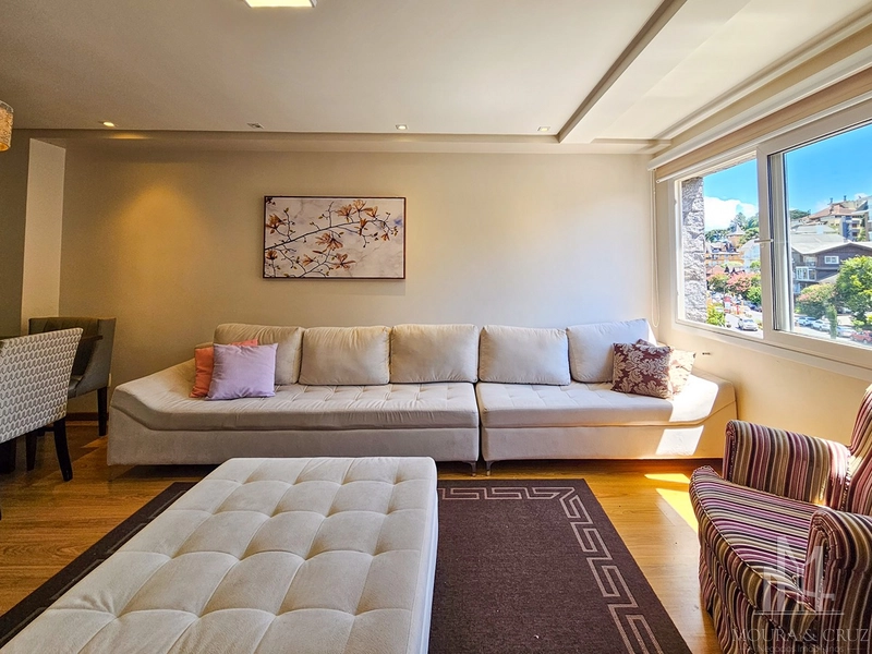 Apartamento Cobertura 4 quartos mobiliado no Centro de Gramado: 3ª foto da galeria de imagens do imóvel