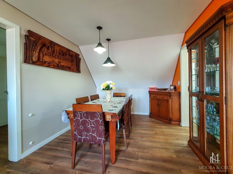 Apartamento 4 quartos mobiliado no Centro de Gramado: 6ª foto da galeria de imagens do imóvel