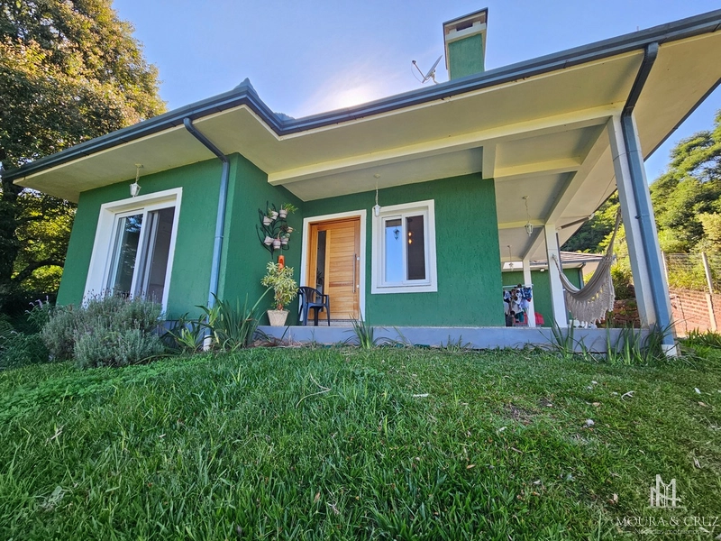 Casa semi mobiliada 3 quartos na Várzea Grande em Gramado: 1ª foto da galeria de imagens do imóvel