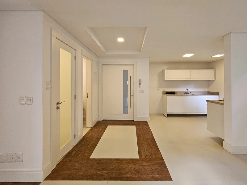 Apartamento 3 quartos no centro de Gramado: 10ª foto da galeria de imagens do imóvel