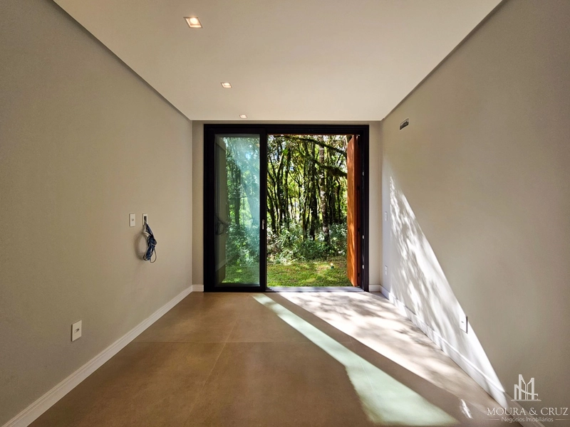 Casa 4 quartos no Condomínio Pinheiro Grosso em Canela: 12ª foto da galeria de imagens do imóvel