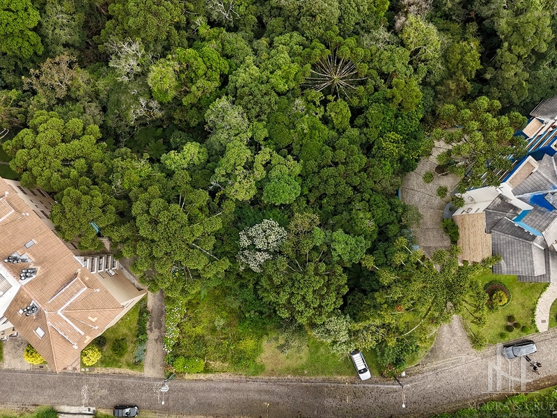 Terreno no Condomínio Quinta da Serra em Canela: 2ª foto da galeria de imagens do imóvel