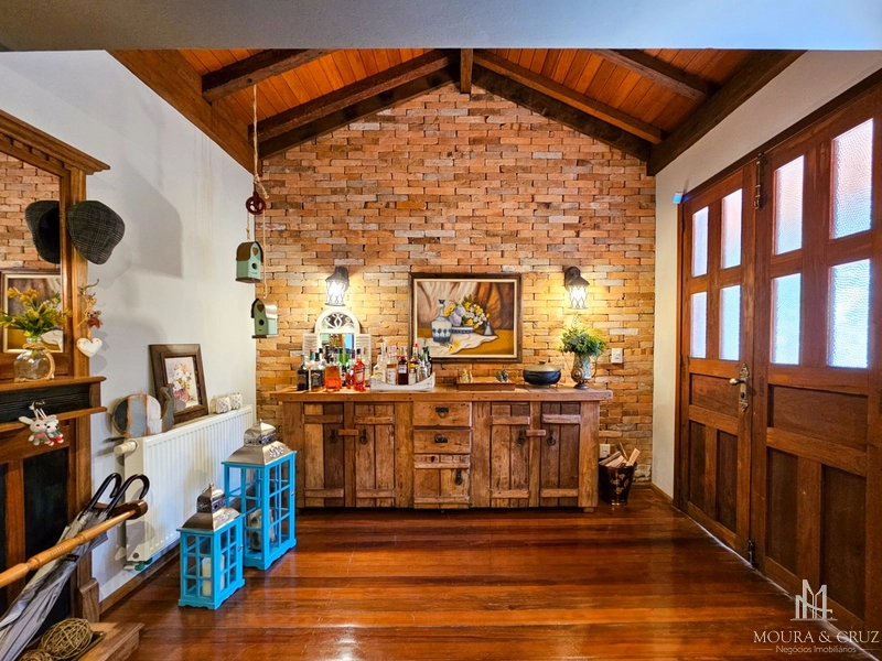 Casa 3 quartos mobiliada no Planalto em Gramado: 2ª foto da galeria de imagens do imóvel