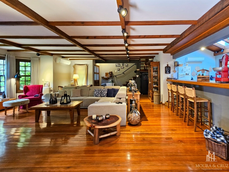 Casa 3 quartos mobiliada no Planalto em Gramado: 3ª foto da galeria de imagens do imóvel
