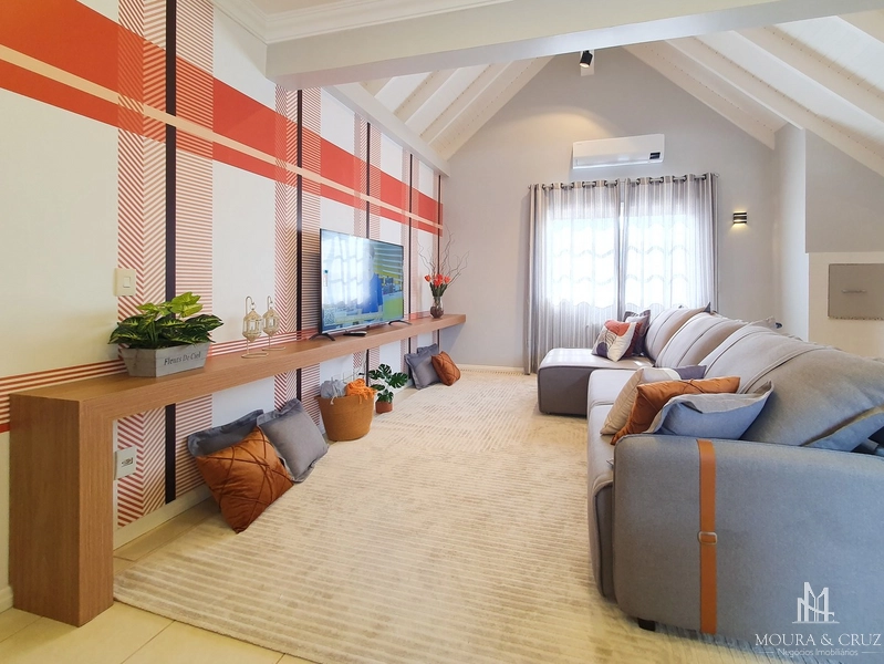 Apartamento cobertura 3 quartos mobiliado no Centro de Gramado: 1ª foto da galeria de imagens do imóvel