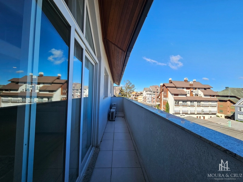 Apartamento cobertura 3 quartos mobiliado no Centro de Gramado: 4ª foto da galeria de imagens do imóvel