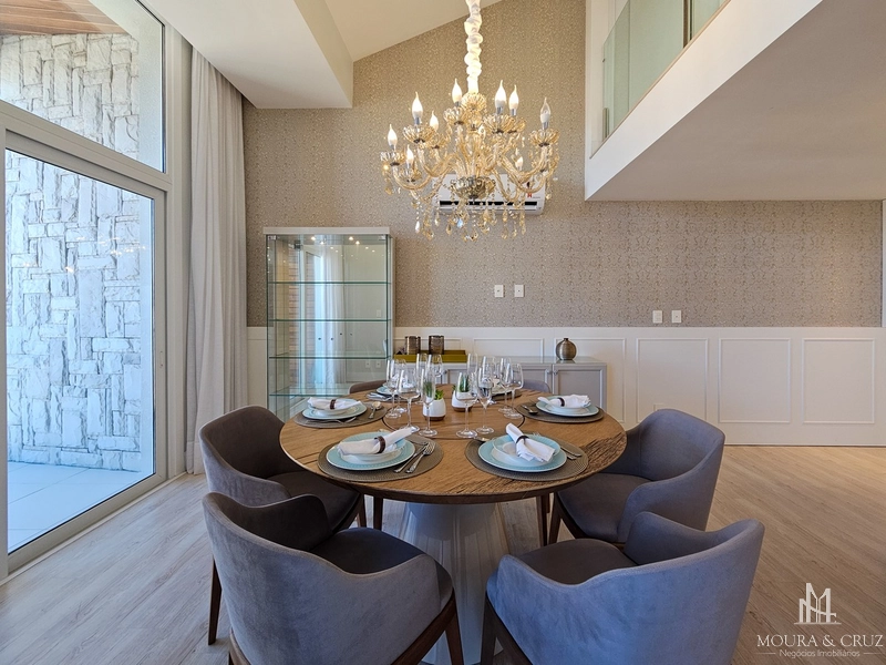 Apartamento cobertura 3 quartos mobiliado no Centro de Gramado: 2ª foto da galeria de imagens do imóvel