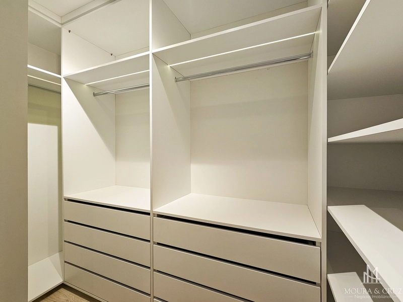 Apartamento cobertura 3 quartos mobiliado no Centro de Gramado: 30ª foto da galeria de imagens do imóvel