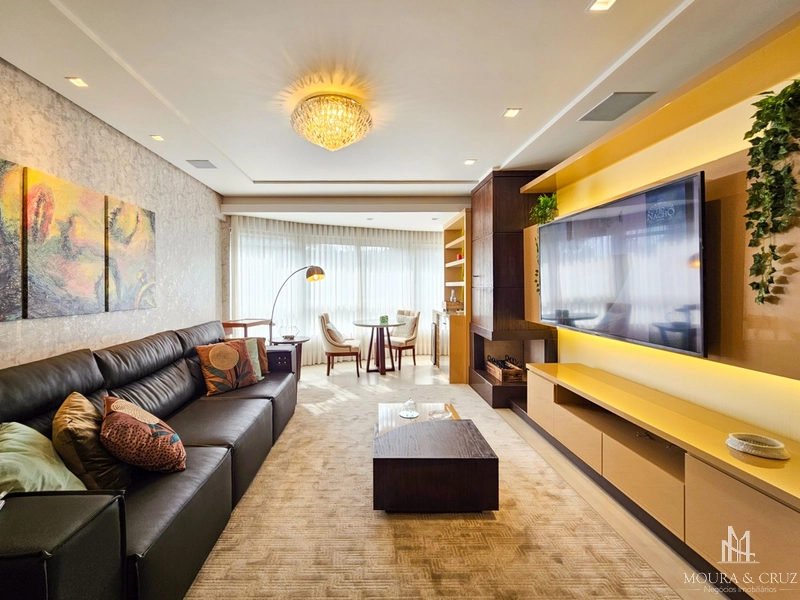 Apartamento mobiliado 3 quartos no Centro de Gramado: 2ª foto da galeria de imagens do imóvel