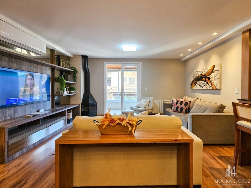Apartamento 2 quartos mobiliado no Centro de Gramado: 3ª foto da galeria de imagens do imóvel