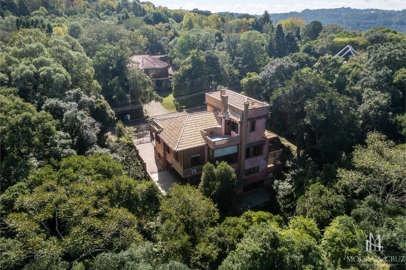 Casa 3 quartos no Condomínio Vale do Bosque em Gramado: 4ª foto da galeria de imagens do imóvel